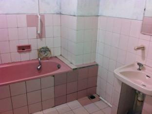 Catellya Guest House Cipaku Bandung Buitenkant foto